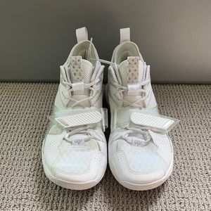 Jordan Why Not Zer0.3 sz 14